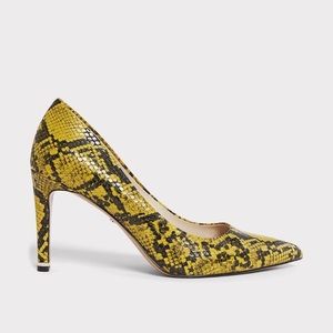 NWOT Kenneth Cole Riley Snake Pump- 6.5